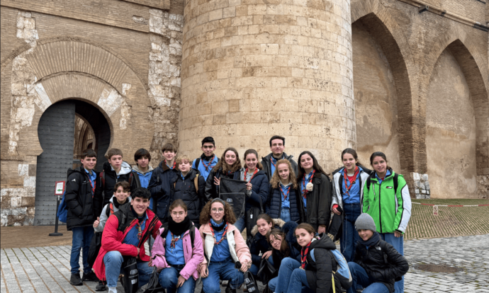 Visita de la tropa a la Aljafería